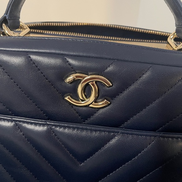 Chanel Navy Chevron Leather Medium Trendy Bowling Top Handle - Picture 7 of 10